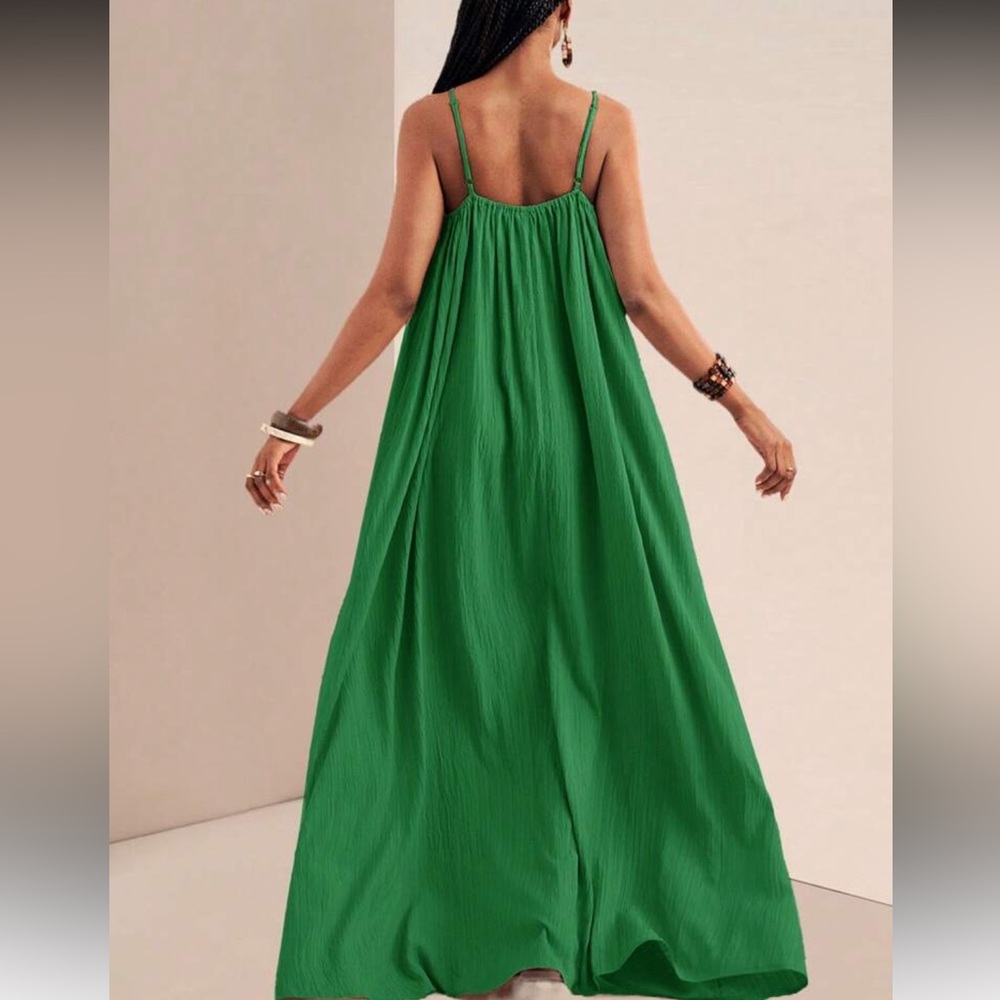 Elegant White Maxi Dress - Picture 5 of 16